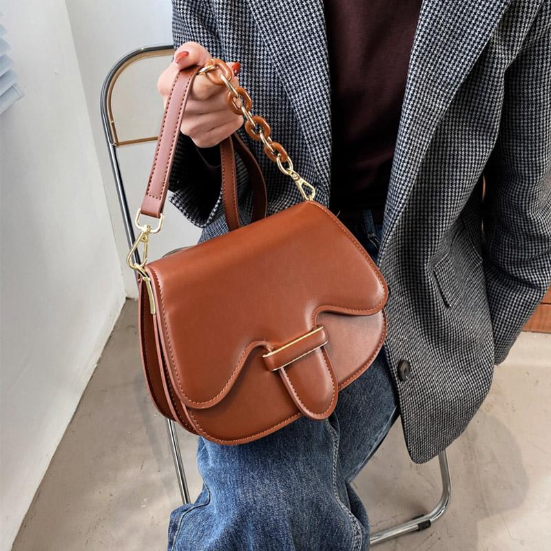 Pu Leather Brand Designer Shoulder Saddle Bags Women 2021 New Chain Luxury Crossbody Messenger Bag Female Fashion Handbags, Black
Pu Leather Brand Designer Shoulder Saddle Bags Women 2021 New Chain Luxury Crossbody Messenger Bag Female Fashion Handbags, Black