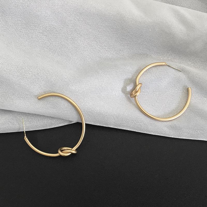 WTLTC Matte Gold Color Knotted Hoop Earrings for Women Simple Big Large Hoops Earrings Statement Geometric Circle
WTLTC Matte Gold Color Knotted Hoop Earrings for Women Simple Big Large Hoops Earrings Statement Geometric Circle