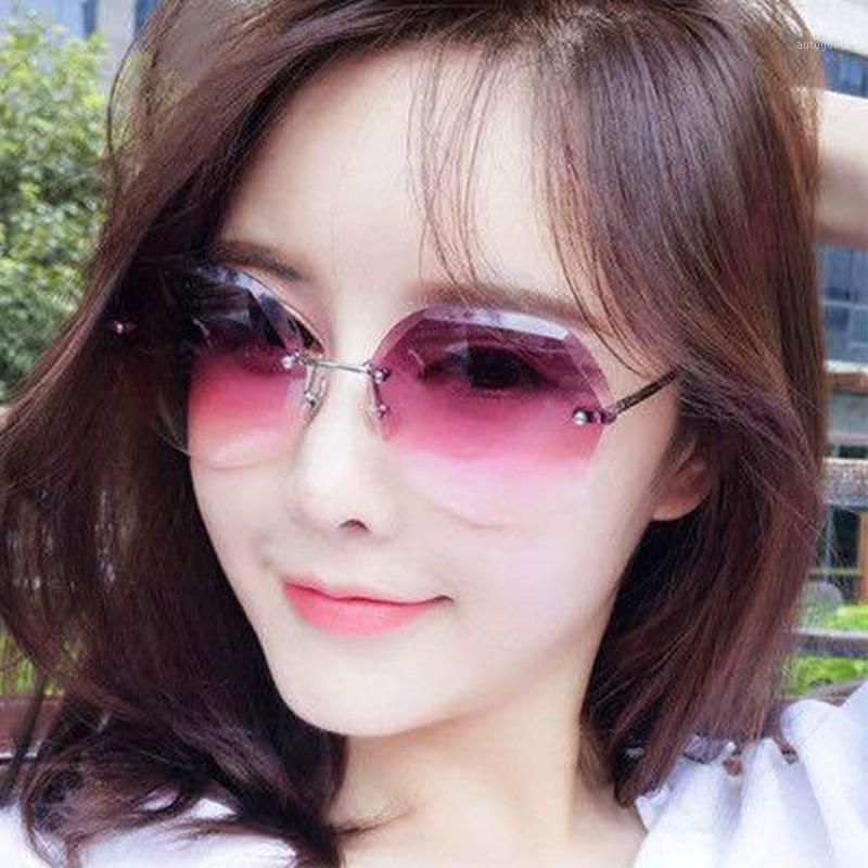 Sunglasses Women Retro UV Protection Elegant Frameless Female Colorful Polygon Trimming Sunglasses1
Sunglasses Women Retro UV Protection Elegant Frameless Female Colorful Polygon Trimming Sunglasses1
