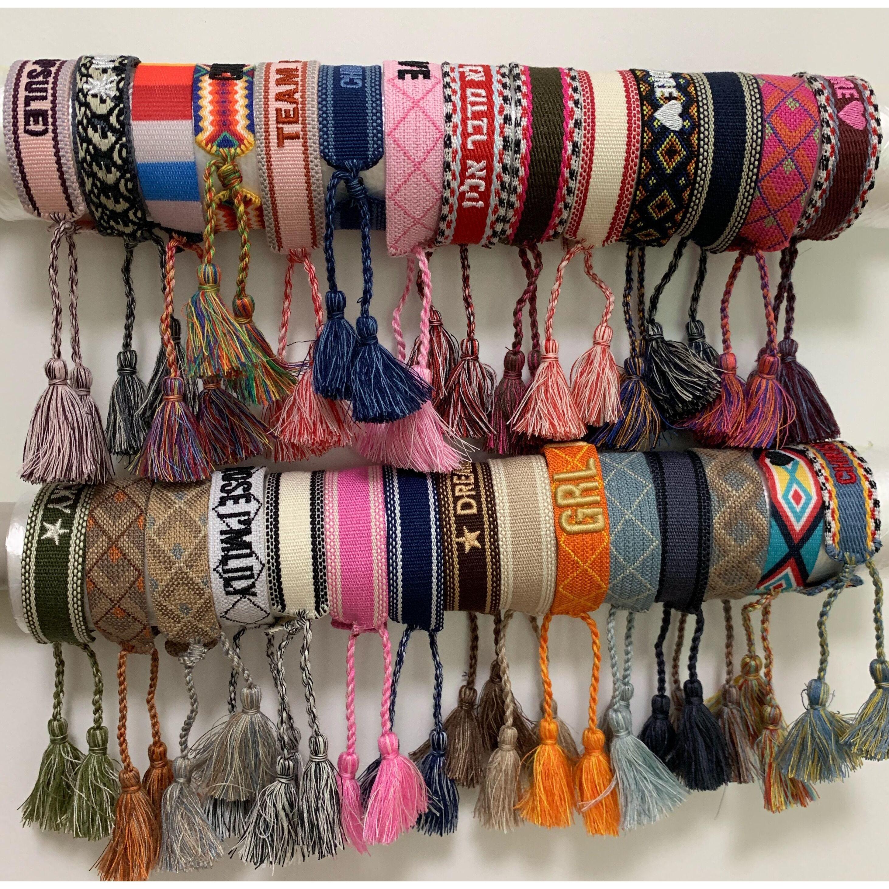 Luxury Rope Material Embroidery Bracelet With Sewing Words And Tassel D Brand Woven Jewelry Cotton Bracelet Gift Friendship Bracelet Ju5Hj, Black
Luxury Rope Material Embroidery Bracelet With Sewing Words And Tassel D Brand Woven Jewelry Cotton Bracelet Gift Friendship Bracelet Ju5Hj, Black