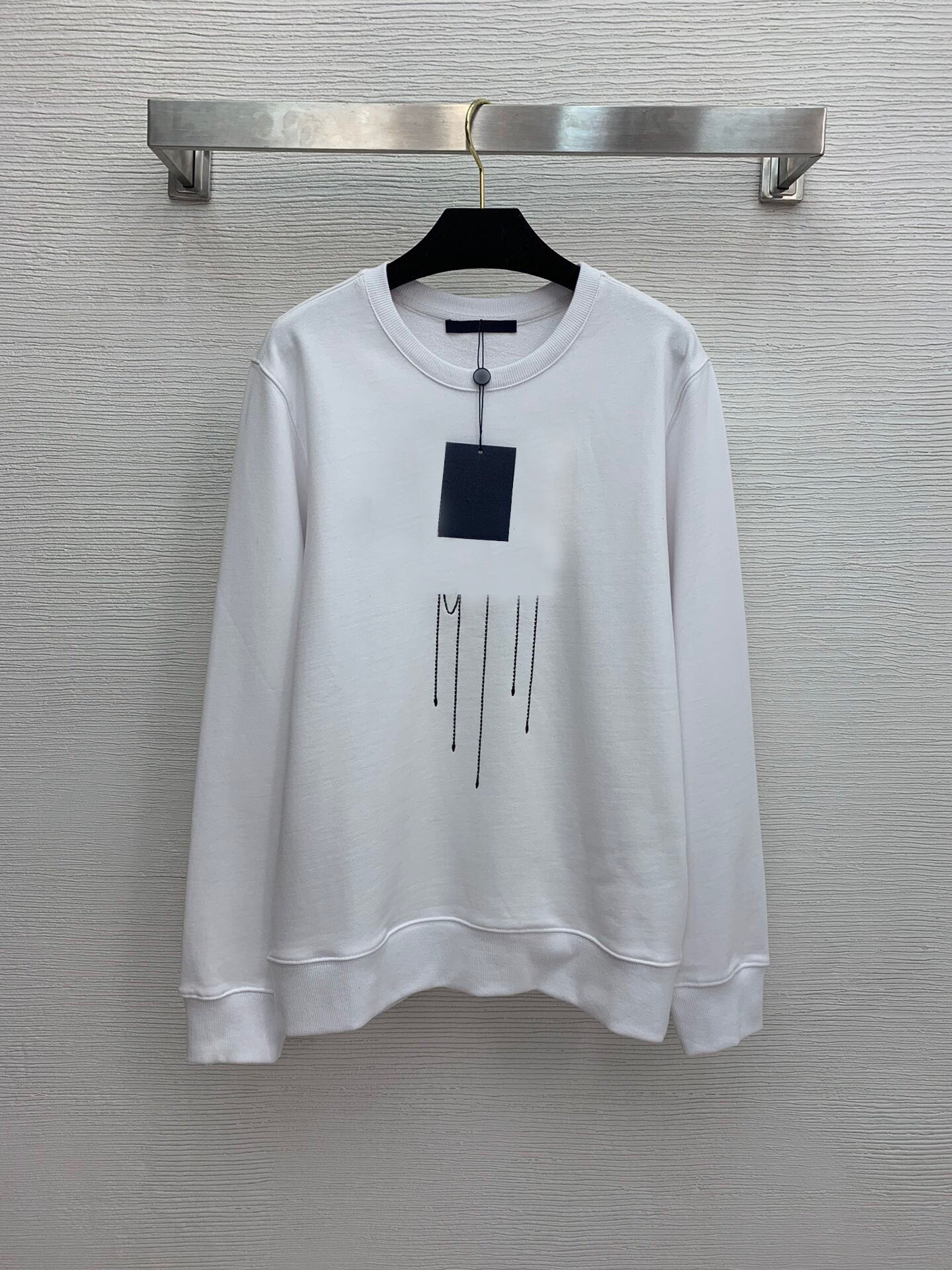 New high end men' and women' same letter tassel embroidery round neck Pullover long sleeve sweater in autumn and winter 2020, White
New high end men' and women' same letter tassel embroidery round neck Pullover long sleeve sweater in autumn and winter 2020, White