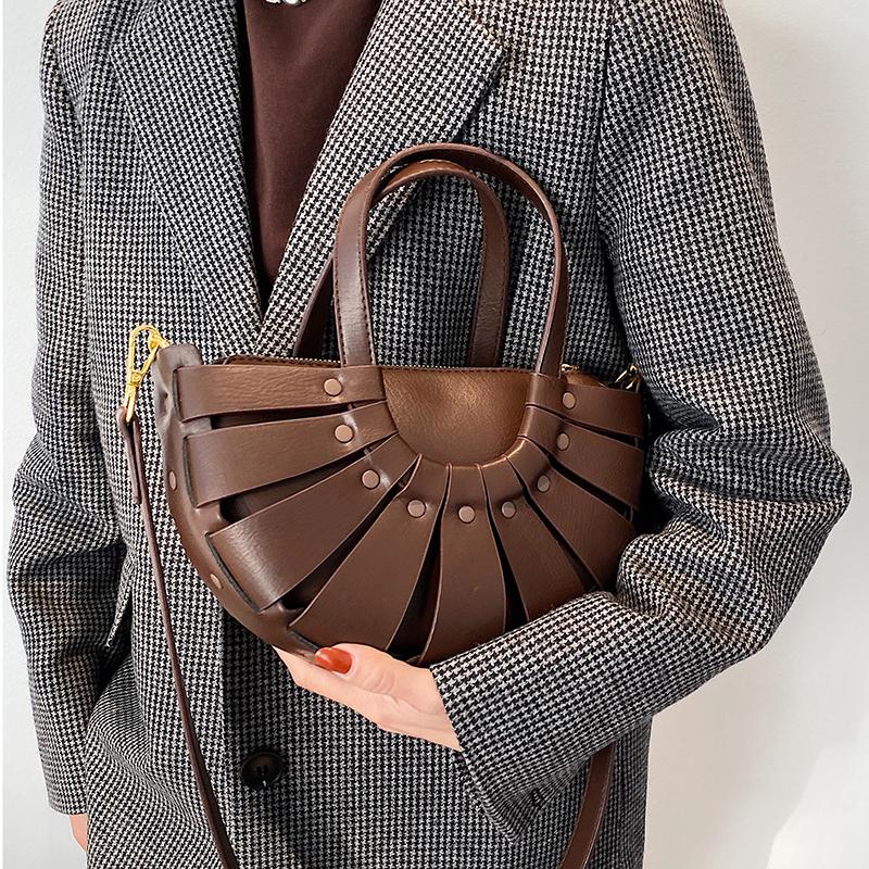 2021 Semicircle Small PU Leather Crossbody Bags 2021 Trend Hand Bag Women's Trending Shoulder Handbags Fashion, Black
2021 Semicircle Small PU Leather Crossbody Bags 2021 Trend Hand Bag Women's Trending Shoulder Handbags Fashion, Black