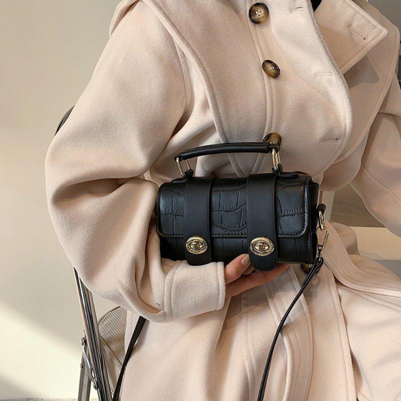 Fashion Stone Pattern Tote Women PU Leather Shoulder Messenger Bag Mini Hasp Envelope Street Flap Tote, As pic
Fashion Stone Pattern Tote Women PU Leather Shoulder Messenger Bag Mini Hasp Envelope Street Flap Tote, As pic