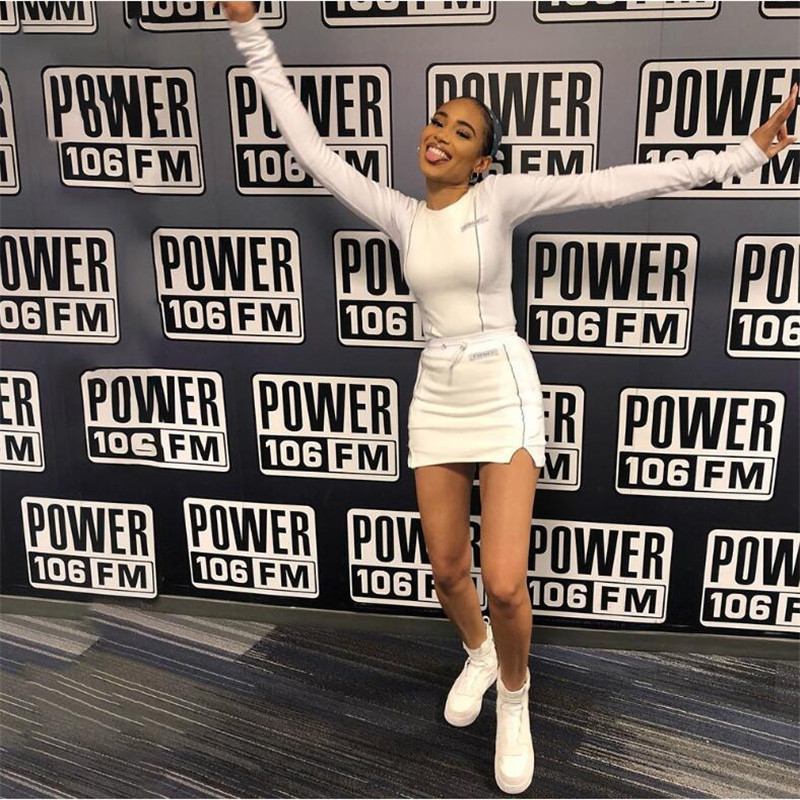 Fashion Reflective Casual Striped Two Piece Outfits Women Long Sleeve Top And Mini Skirt Sets Autumn White Set New T200325