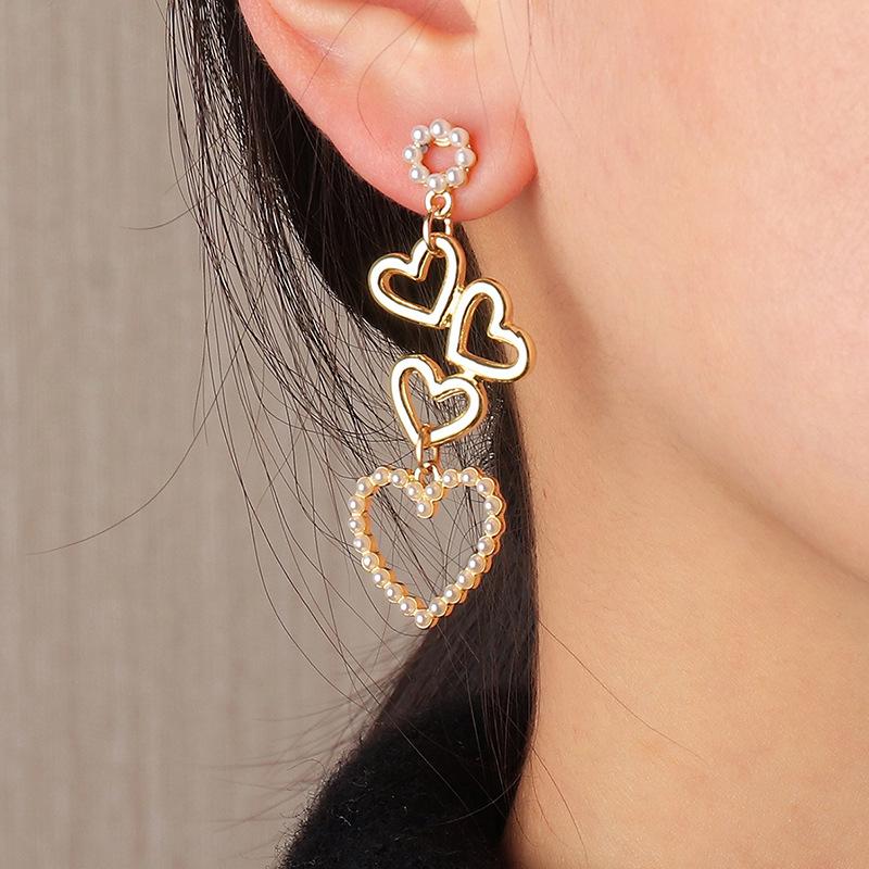 retro geometric stud earrings love shape earrings fashion pearl peach heart jewelry accessories for women
retro geometric stud earrings love shape earrings fashion pearl peach heart jewelry accessories for women