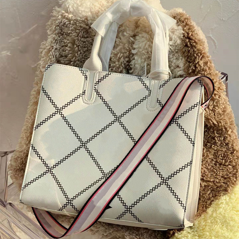 designer women shoulder totes bags fashion floral crossbody shopping bags large capacity flower strap lady handbags purses cross body top
designer women shoulder totes bags fashion floral crossbody shopping bags large capacity flower strap lady handbags purses cross body top
