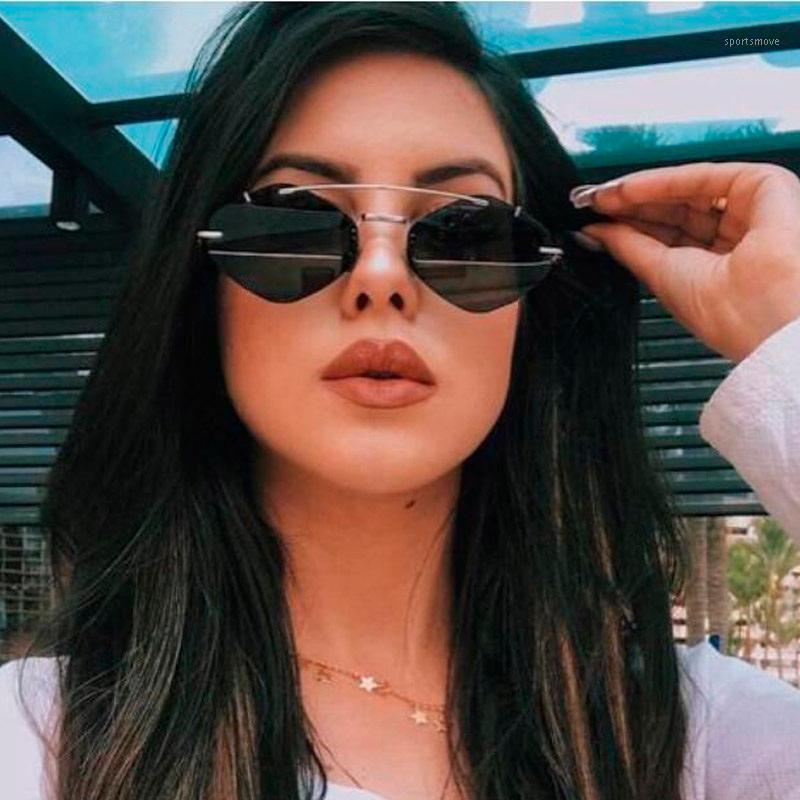 New Fashion Red Black Square Sunglasses Women 2020 Brand Trendy Alloy Double Beam Shades Goggle Female Sun Glasses UV400 Gafas1
New Fashion Red Black Square Sunglasses Women 2020 Brand Trendy Alloy Double Beam Shades Goggle Female Sun Glasses UV400 Gafas1