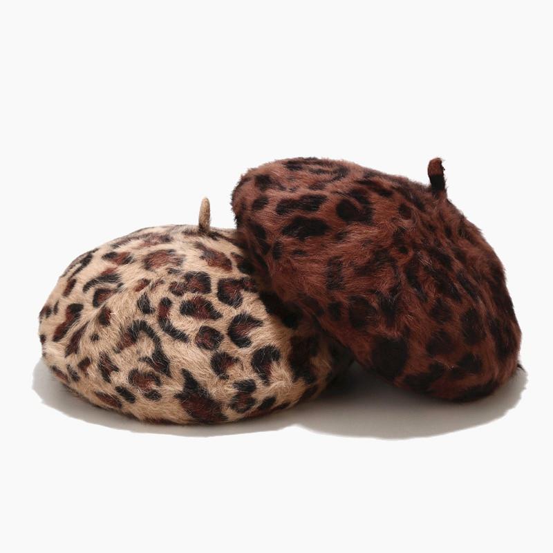 Berets Women Thickening Warm Fur Beret Cap Elegant European Leopard Printed Pumpkin Artist Hats Gorros, White
Berets Women Thickening Warm Fur Beret Cap Elegant European Leopard Printed Pumpkin Artist Hats Gorros, White