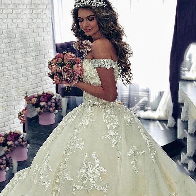 Off Shoulder Lace Ball Gown Wedding Dresses 2021 with Appliques Short Sleeves Court Train Tulle Plus Size Bridal Gowns
