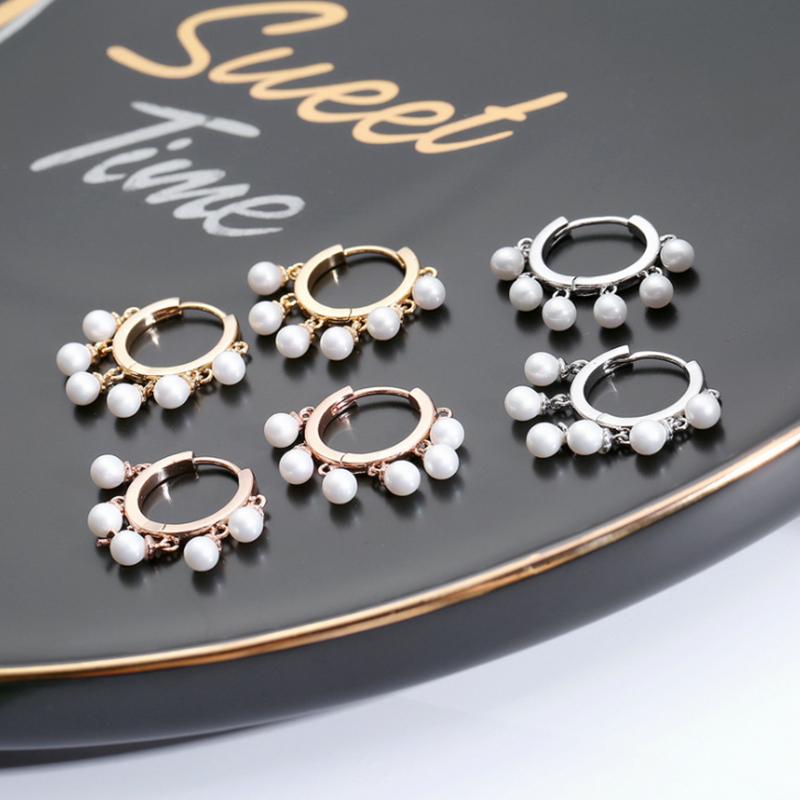 2020 Korean Natural Freshwater Pearl Gold Silvery Hoop Earrings for Women Elegant Small Circle Earrings Fashion Jewelry Gift
2020 Korean Natural Freshwater Pearl Gold Silvery Hoop Earrings for Women Elegant Small Circle Earrings Fashion Jewelry Gift