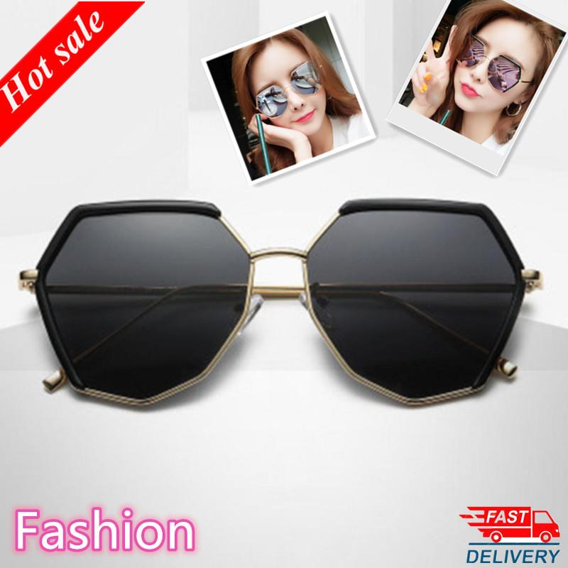 New European And American Fashion Street Shooting Irregular Trend Metal Mixed Polarized Sunglasses Frog Mirror
New European And American Fashion Street Shooting Irregular Trend Metal Mixed Polarized Sunglasses Frog Mirror