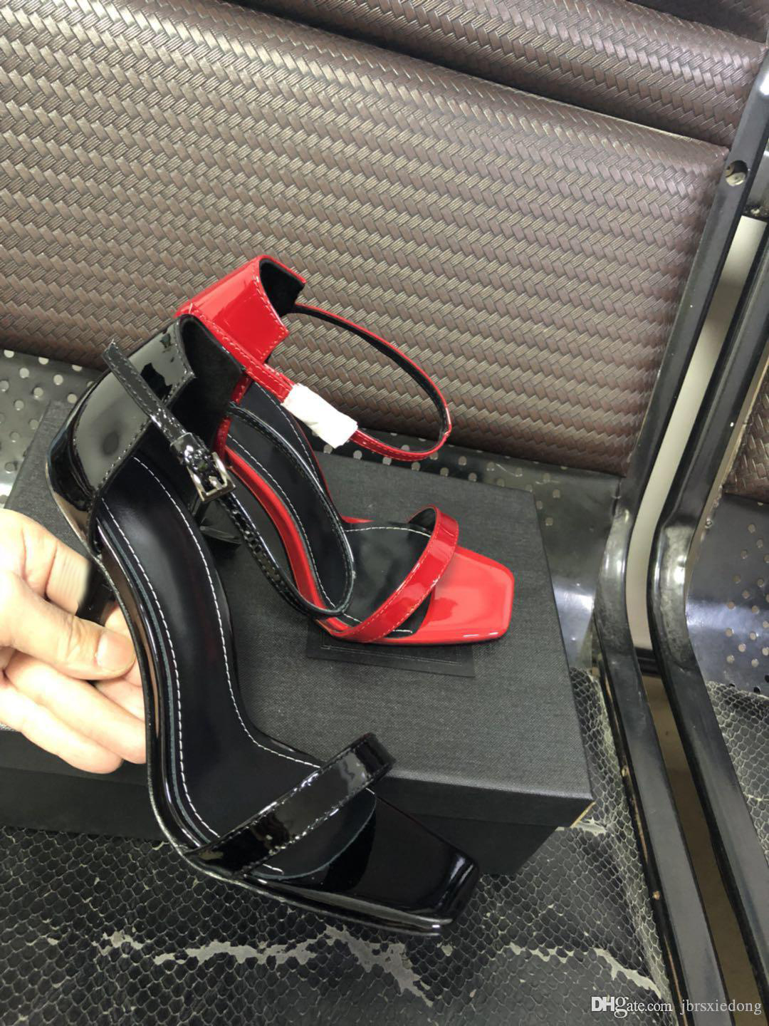 designer women Sandals party fashion rivet Dance shoe new sexy heels Super 11cm Lady wedding Metal Belt buckle High Heel Woman shoes Large size 34-40-41 us4-us10 With box, Extra shoebox
designer women Sandals party fashion rivet Dance shoe new sexy heels Super 11cm Lady wedding Metal Belt buckle High Heel Woman shoes Large size 34-40-41 us4-us10 With box, Extra shoebox
