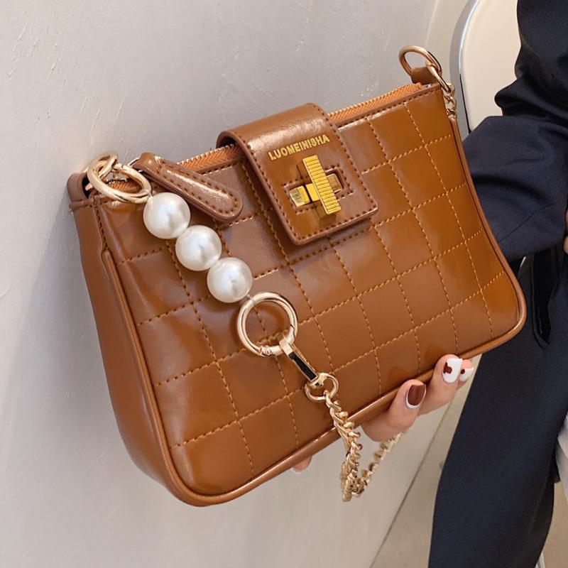 New Bags for Women 2021 Autumn And Winter Messenger bag All-match Western style chain Shoulder Bags PU Leather High Capacity, Black
New Bags for Women 2021 Autumn And Winter Messenger bag All-match Western style chain Shoulder Bags PU Leather High Capacity, Black