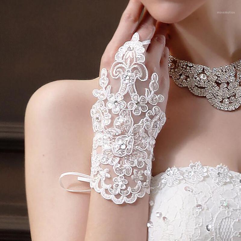 Elegant White Lace Gloves Beaded Crochet Lace Glove Accessories Sequin Applique Gloves Bride Fingerless1
Elegant White Lace Gloves Beaded Crochet Lace Glove Accessories Sequin Applique Gloves Bride Fingerless1