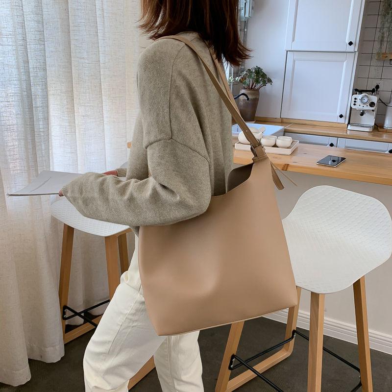 Vintage Pu Leather Shoulder Bags Women Totes Female Black Casual Women's Bags
Vintage Pu Leather Shoulder Bags Women Totes Female Black Casual Women's Bags