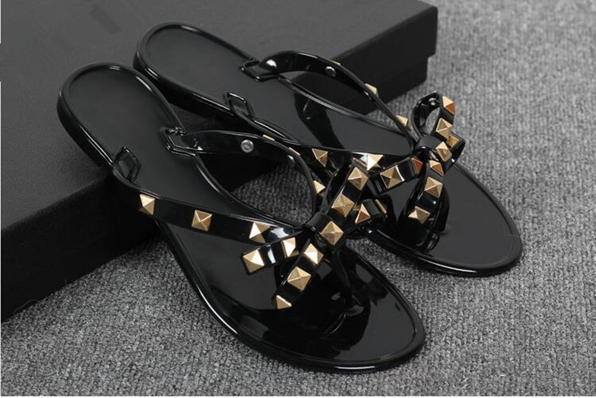 New 2020 Woman Summer Sandals Rivets big bowknot Flip Flops Beach Sandalias Femininas Flat Jelly Designer Sandals, Black
New 2020 Woman Summer Sandals Rivets big bowknot Flip Flops Beach Sandalias Femininas Flat Jelly Designer Sandals, Black