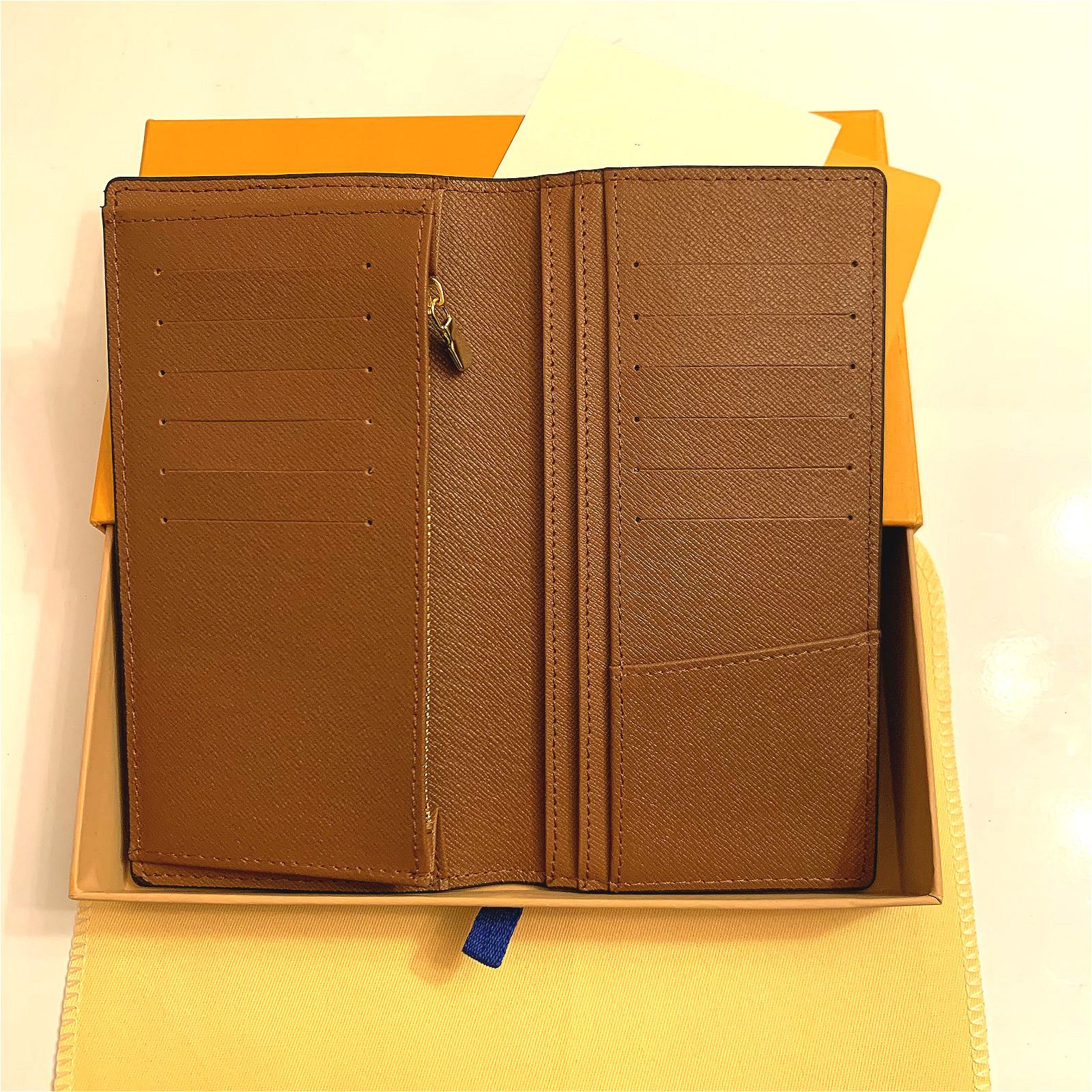 Fashion clutch Genuine leather wallet with box dust bag Women Men Purse Real Images Wholesale 62665, Brown plaid
Fashion clutch Genuine leather wallet with box dust bag Women Men Purse Real Images Wholesale 62665, Brown plaid