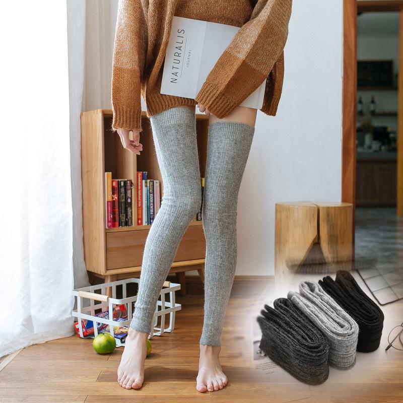 Autumn And Winter Wear Wool Socks Over The Knee Women's Thickened Warm Kneecap Twist Long Tube Leg Protection Wool Foot Cover
Autumn And Winter Wear Wool Socks Over The Knee Women's Thickened Warm Kneecap Twist Long Tube Leg Protection Wool Foot Cover