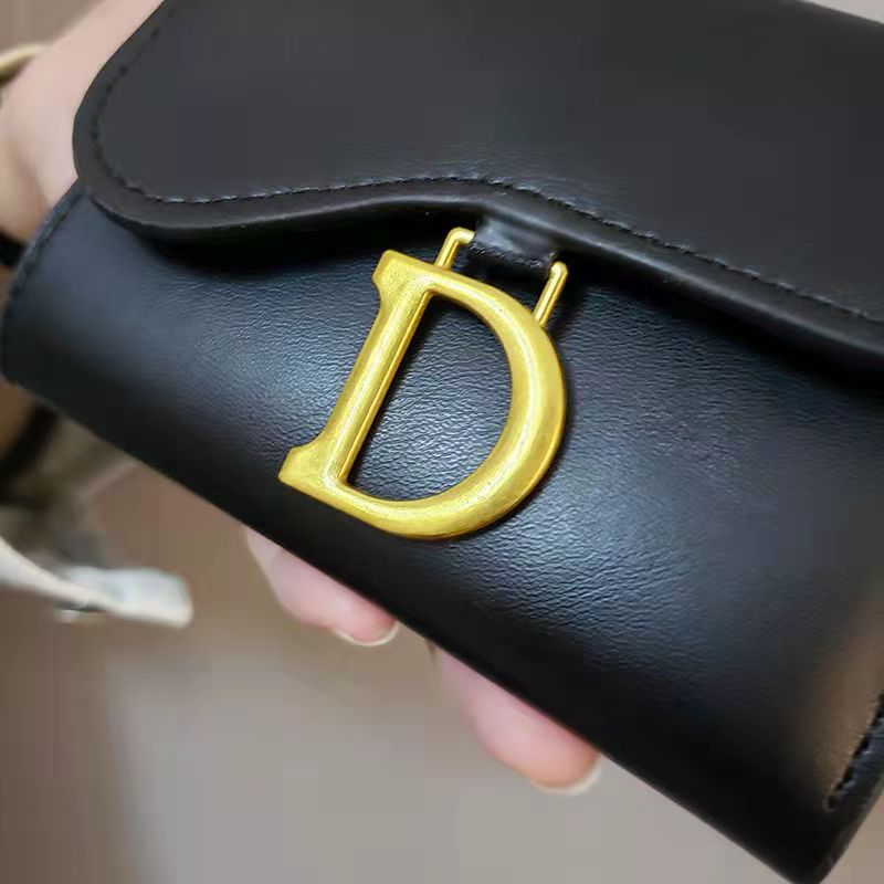 2021 European And American New Famous Designer D Brand Style Ladies Wallet Card Bag Leather All Temperament Women Handbag, Red;black
2021 European And American New Famous Designer D Brand Style Ladies Wallet Card Bag Leather All Temperament Women Handbag, Red;black