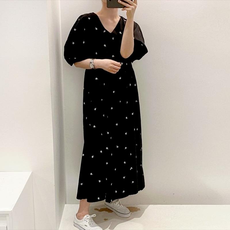 Casual Dresses Vintage Puff Sleeve Summer Dress Women Elegant Embroidery Floral V-neck Long Plus Size Loose Party Vestidos 13845, Black;gray
Casual Dresses Vintage Puff Sleeve Summer Dress Women Elegant Embroidery Floral V-neck Long Plus Size Loose Party Vestidos 13845, Black;gray