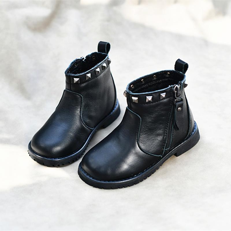Girls Ankle Boots Real leather kids shoes Fashion rivet Baby snow boots Spring and Autumn Children riding Cowhide, Black
Girls Ankle Boots Real leather kids shoes Fashion rivet Baby snow boots Spring and Autumn Children riding Cowhide, Black
