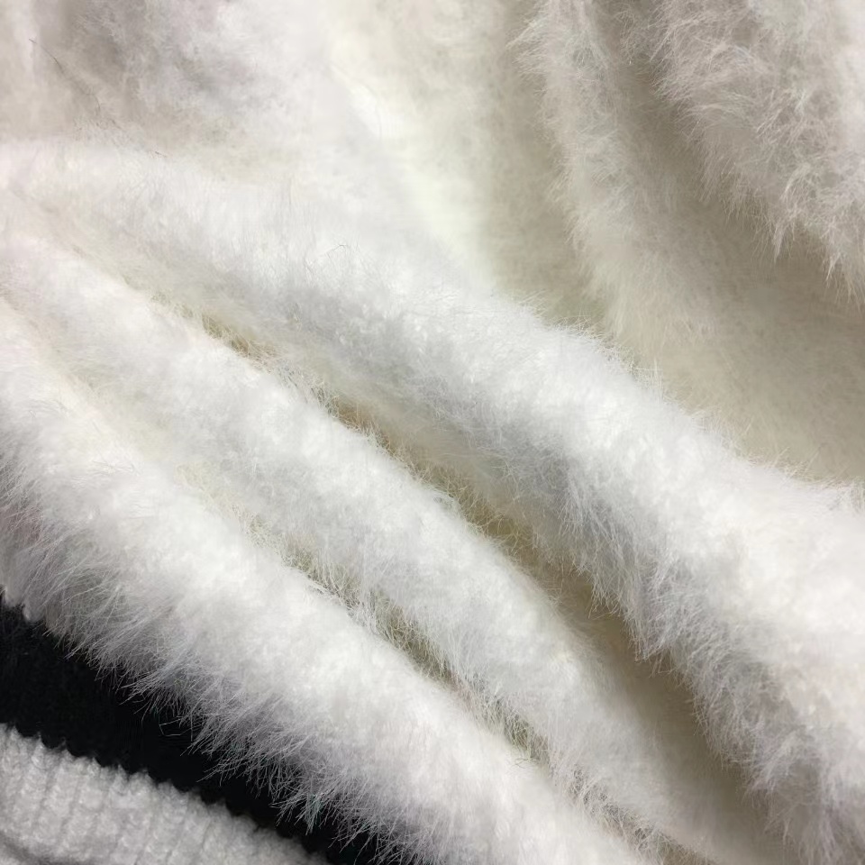 Women's Two Piece Pants New Knitwear Set With Letter Fleece Fur Round Neck Pullover Sweater Suit Elastic Waist Shorts