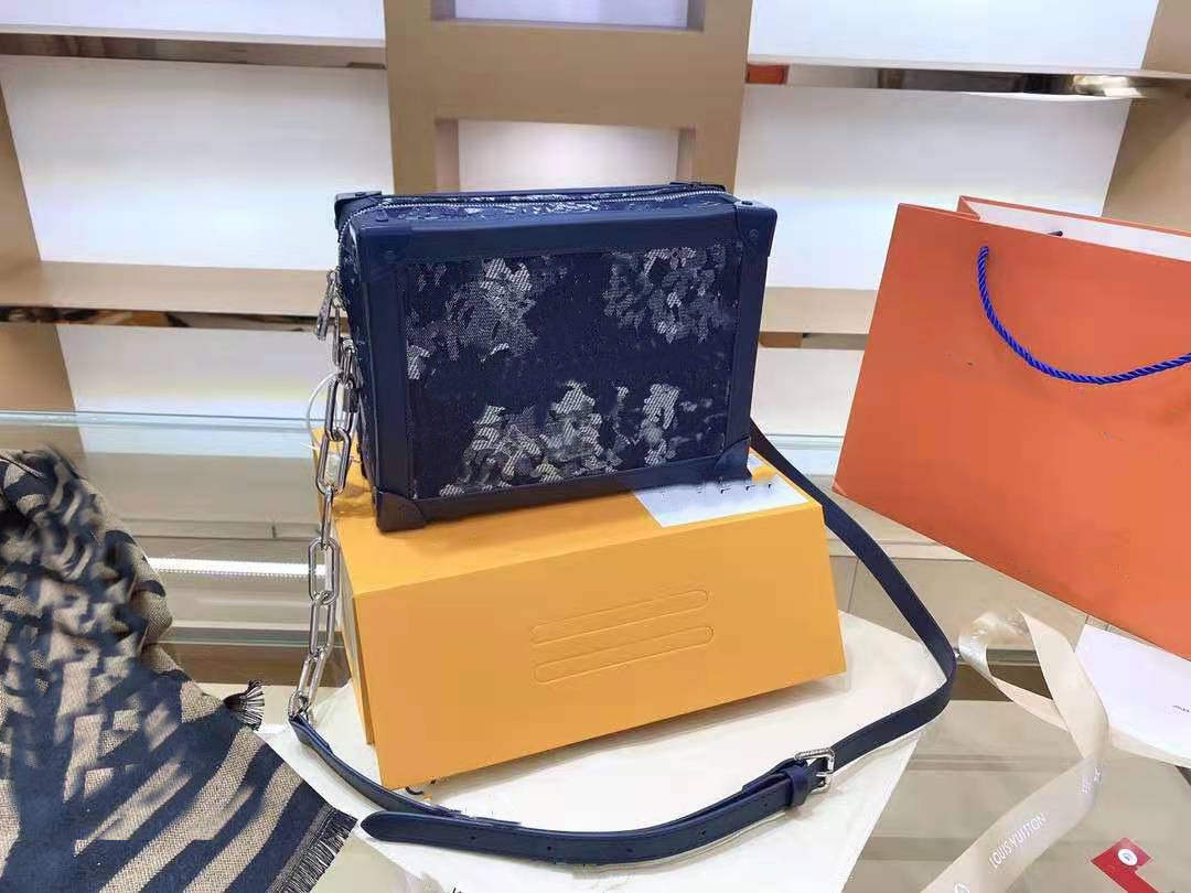 2021 New Canvas Box Bag Lady Reading One Girls Women Genuine Leather Handbags Handbag Shoulder Bags Aslant Package Quality Graffiti
2021 New Canvas Box Bag Lady Reading One Girls Women Genuine Leather Handbags Handbag Shoulder Bags Aslant Package Quality Graffiti
