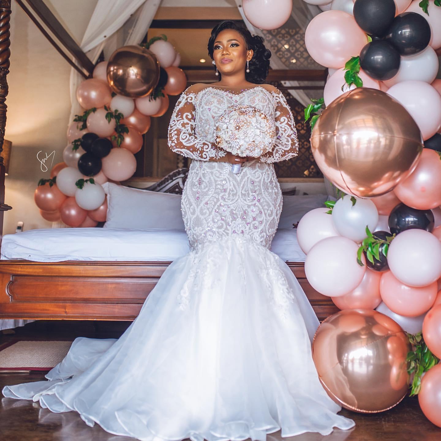 Africa Plus Size Wedding Dresses Long Sleeves Beaded Lace Appliques Mermaid Bridal Gowns Custom Made robes de mariée