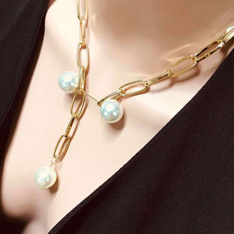 Chunky Thick Chain Imitation Pearl Chokers Necklace Big Round Pearl Pendant Necklaces for Women Cool Statement Necklace 2021 New
Chunky Thick Chain Imitation Pearl Chokers Necklace Big Round Pearl Pendant Necklaces for Women Cool Statement Necklace 2021 New