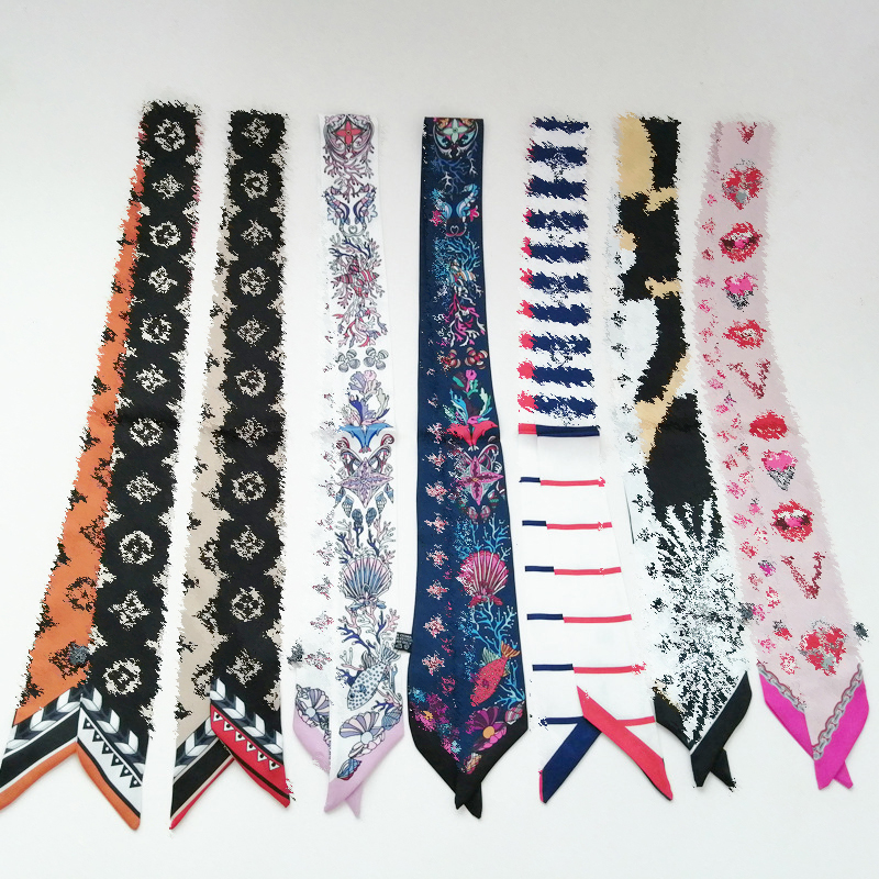 22ss 22style 120*6cm Designer Old Flower Letters Silk Scarf Women Square Bag Handle Shoulder Tote Luggage Foulard Neckerchief Luxury Foulard Female Hair Ribbon
22ss 22style 120*6cm Designer Old Flower Letters Silk Scarf Women Square Bag Handle Shoulder Tote Luggage Foulard Neckerchief Luxury Foulard Female Hair Ribbon