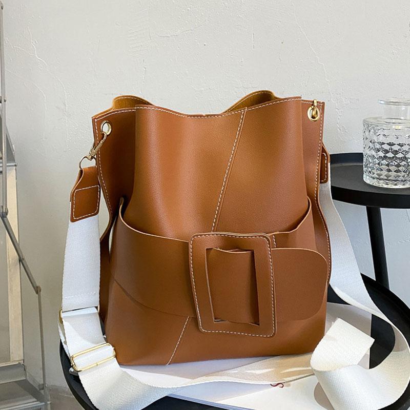 Large Capacity Fashion Bucket Bag High Quality Pu Leather Shoulder Bag Casual Solid Color Crossbody Handbag For Women, Black
Large Capacity Fashion Bucket Bag High Quality Pu Leather Shoulder Bag Casual Solid Color Crossbody Handbag For Women, Black