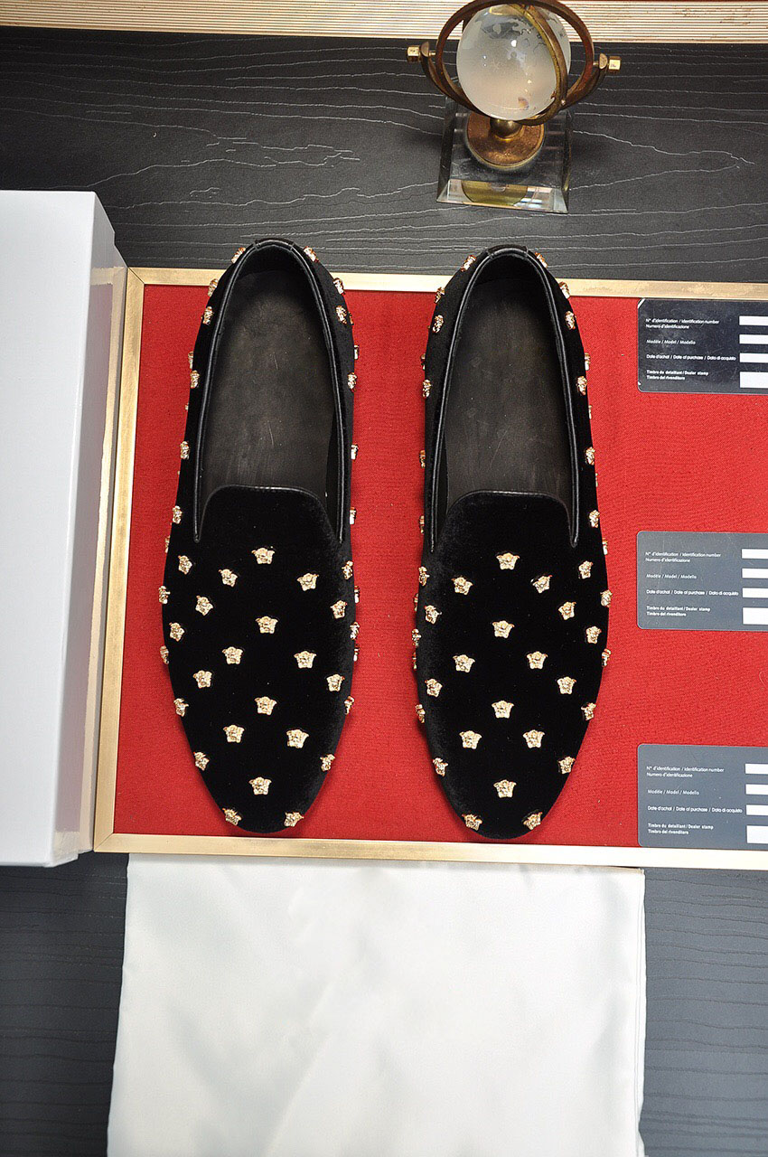 Casual Shoes Top Quality Matte Leather Platform Handmade Chaussures mens designers dress Gen uine Metal snap Peas wedding classic fashion big size loafers t123, Black
Casual Shoes Top Quality Matte Leather Platform Handmade Chaussures mens designers dress Gen uine Metal snap Peas wedding classic fashion big size loafers t123, Black
