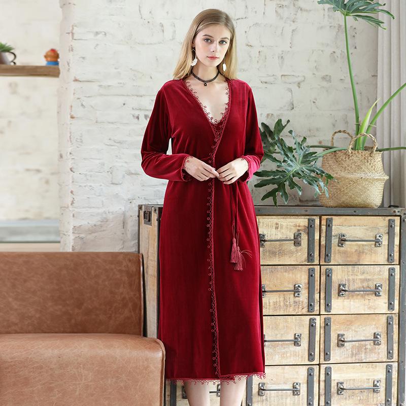 XIFER Velvet Nightgown Sling Female V-neck Sexy Long Autumn and Winter Wedding Gown Medium Thick Warm Nightwear Home Service, Sling b
XIFER Velvet Nightgown Sling Female V-neck Sexy Long Autumn and Winter Wedding Gown Medium Thick Warm Nightwear Home Service, Sling b