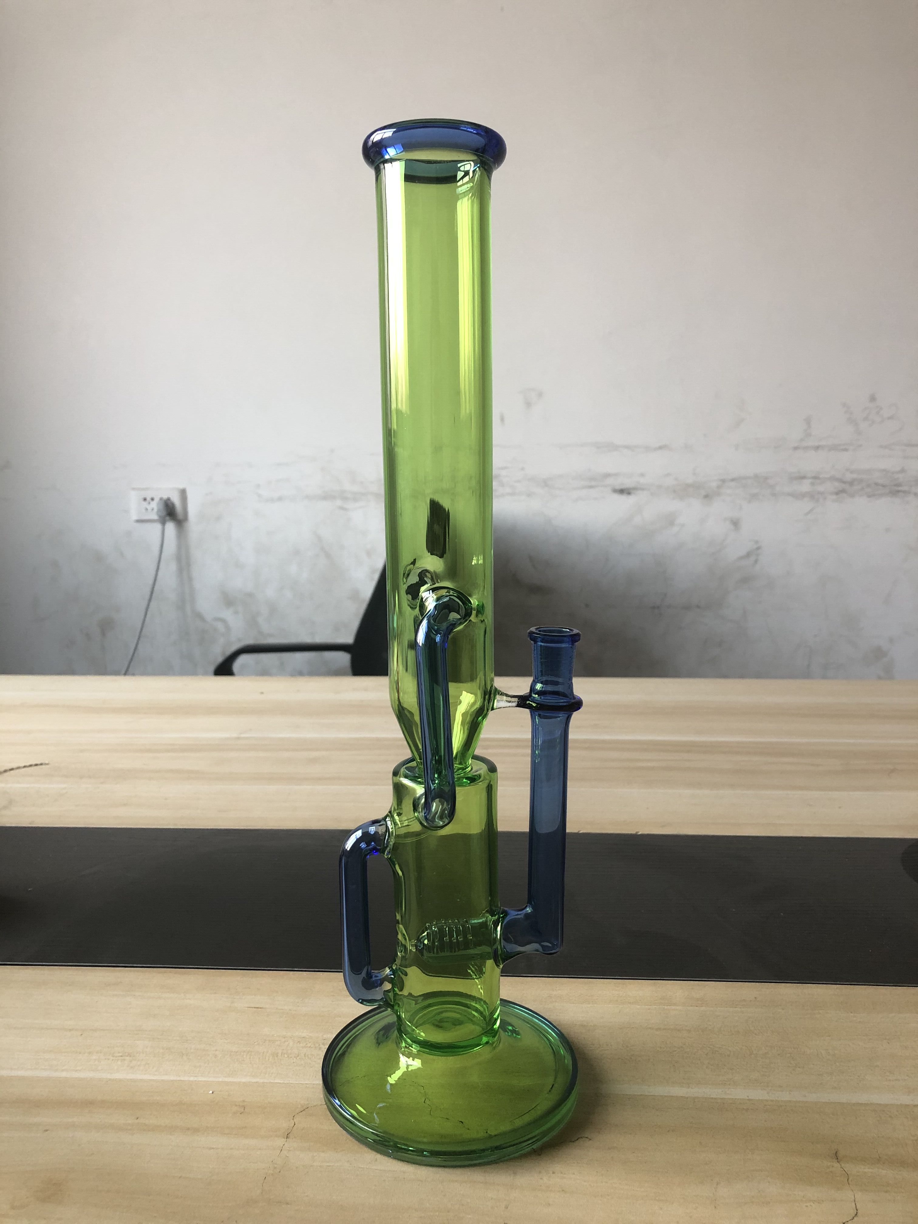 Other smoking Accessories,custom,bong,blue and green