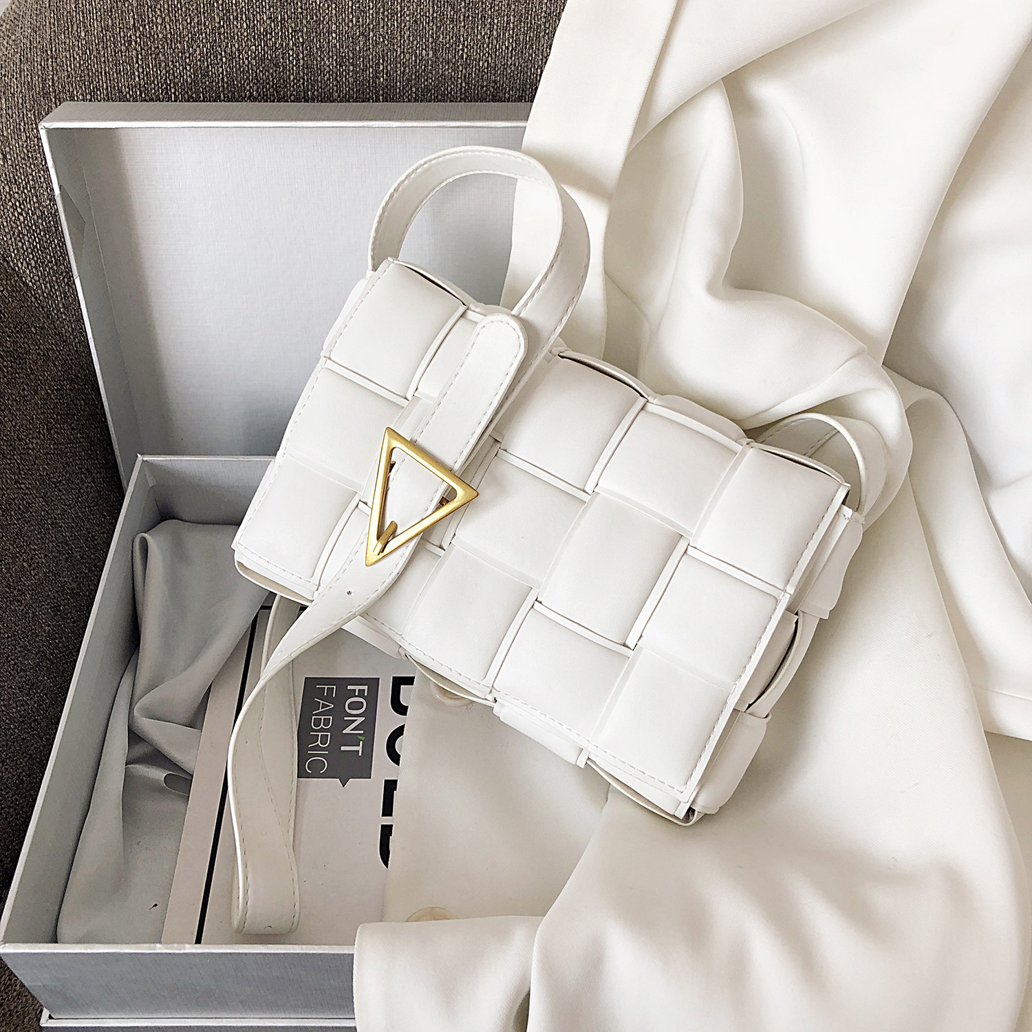 Weave Small PU Leather Crossbody Bags For Women 2020 Solid Color Fashion Shoulder Handbags Female Travel Cross Body Bag Q1106, White
Weave Small PU Leather Crossbody Bags For Women 2020 Solid Color Fashion Shoulder Handbags Female Travel Cross Body Bag Q1106, White