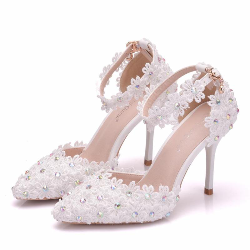 Sandals Woman Lace Wedding Shoes Bride High Heels Party Ladies Shoes Women Rhinestone Pointed Toe Pumps SIZE 42, 9cm
Sandals Woman Lace Wedding Shoes Bride High Heels Party Ladies Shoes Women Rhinestone Pointed Toe Pumps SIZE 42, 9cm