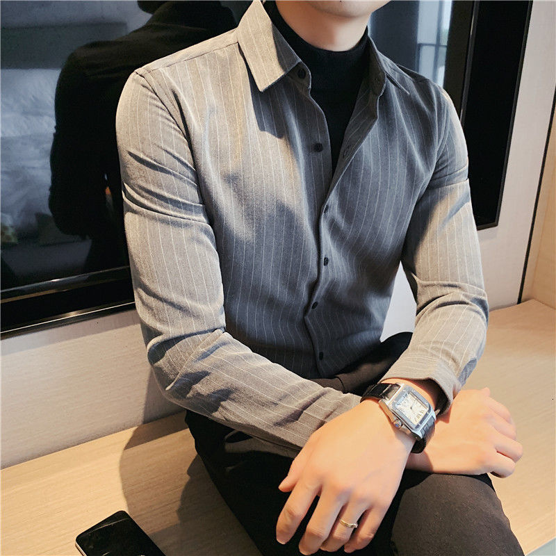 Camisa 2021 New Masculina Primavera e Inverno Novo Fino Slida Falso De Duas Peas Magro Listrado Solta Masculinas QK4C, Gray
Camisa 2021 New Masculina Primavera e Inverno Novo Fino Slida Falso De Duas Peas Magro Listrado Solta Masculinas QK4C, Gray