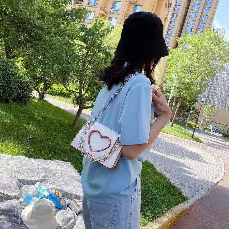 2021 fashion high quality new ladies small square bag solid color ladies messenger bag handbag purse, Black
2021 fashion high quality new ladies small square bag solid color ladies messenger bag handbag purse, Black