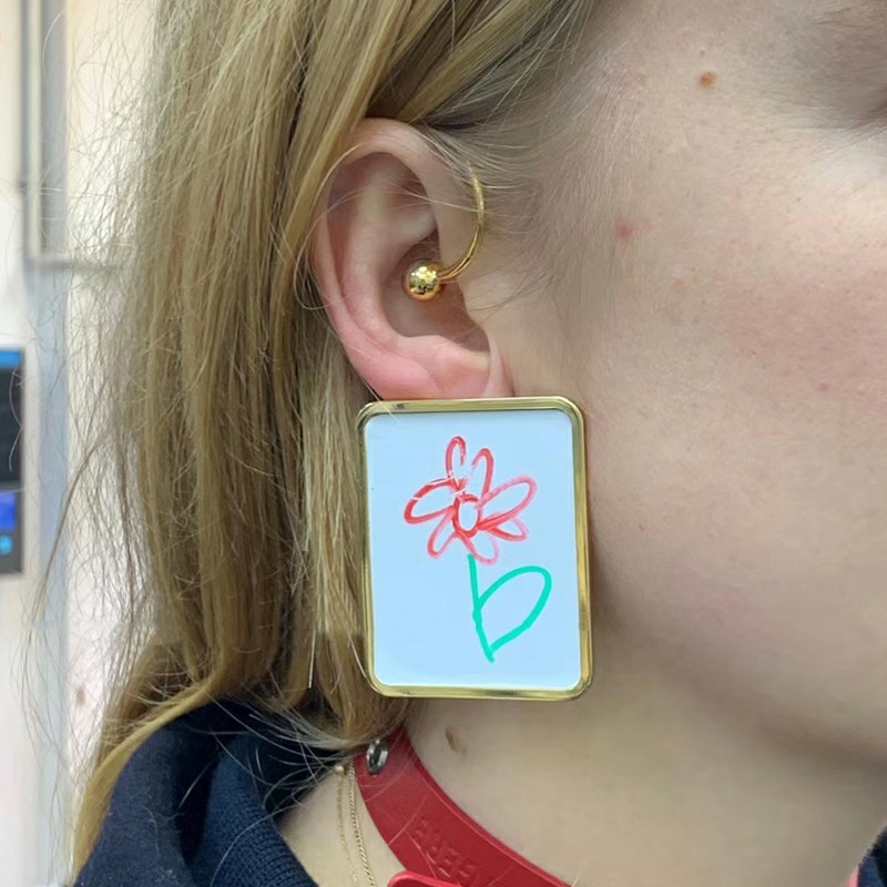 Dheygere Nicho Design Branco Graffiti Personalidade Criativa Tendncia Brincos Masculino e Feminino Wjcg
Dheygere Nicho Design Branco Graffiti Personalidade Criativa Tendncia Brincos Masculino e Feminino Wjcg