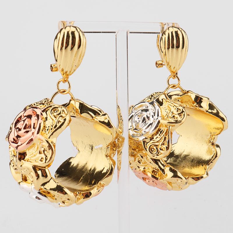 Hoop & Huggie Dubai Bridal Earrings For Women Exaggerate Gold Plated 8 Shape Dangle Unusual Wedding Party Jewelry Set Christmas Gifts, Golden;silver
Hoop & Huggie Dubai Bridal Earrings For Women Exaggerate Gold Plated 8 Shape Dangle Unusual Wedding Party Jewelry Set Christmas Gifts, Golden;silver