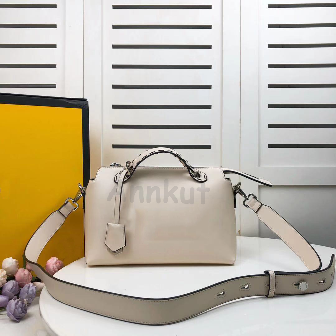 Women Tote HandBags,FD handbags purses Messenger bags shoulder handbags luxury designer women tote bags fashion leather CrossBody bags, Gift bag
Women Tote HandBags,FD handbags purses Messenger bags shoulder handbags luxury designer women tote bags fashion leather CrossBody bags, Gift bag