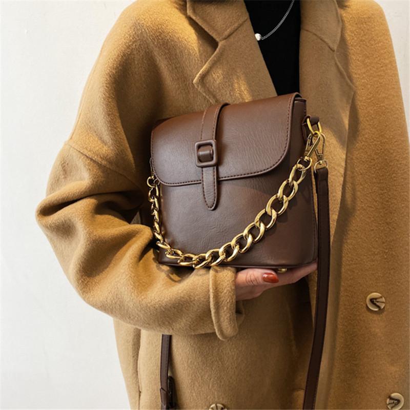 Fashion Women's 2021 New Popular Hot Style Female Tide Chain New Wild Messenger Net Celebrity High-end Small Square Bag, Black
Fashion Women's 2021 New Popular Hot Style Female Tide Chain New Wild Messenger Net Celebrity High-end Small Square Bag, Black