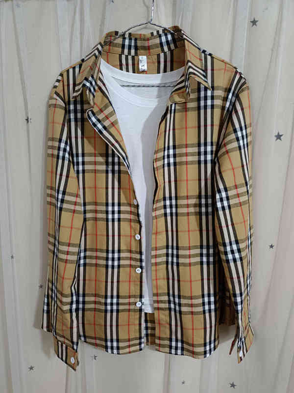Luxury BBR 2022 summer New Khaki thin Plaid Shirt sunscreen clothes loose coat air conditioner shirt
Luxury BBR 2022 summer New Khaki thin Plaid Shirt sunscreen clothes loose coat air conditioner shirt