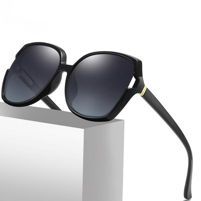 Sunglasses Fashion Classic Polarized Women Vintage Ladies Oversized Sun Glasses For Men UV Protection
Sunglasses Fashion Classic Polarized Women Vintage Ladies Oversized Sun Glasses For Men UV Protection