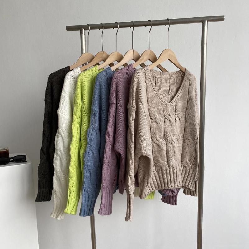 Women Pullover V-neck Solid Vintage Jumper Casual Autumn Winter Knitted Long Sleeve Loose Oversized Female Harajuku Sweater, Green
Women Pullover V-neck Solid Vintage Jumper Casual Autumn Winter Knitted Long Sleeve Loose Oversized Female Harajuku Sweater, Green
