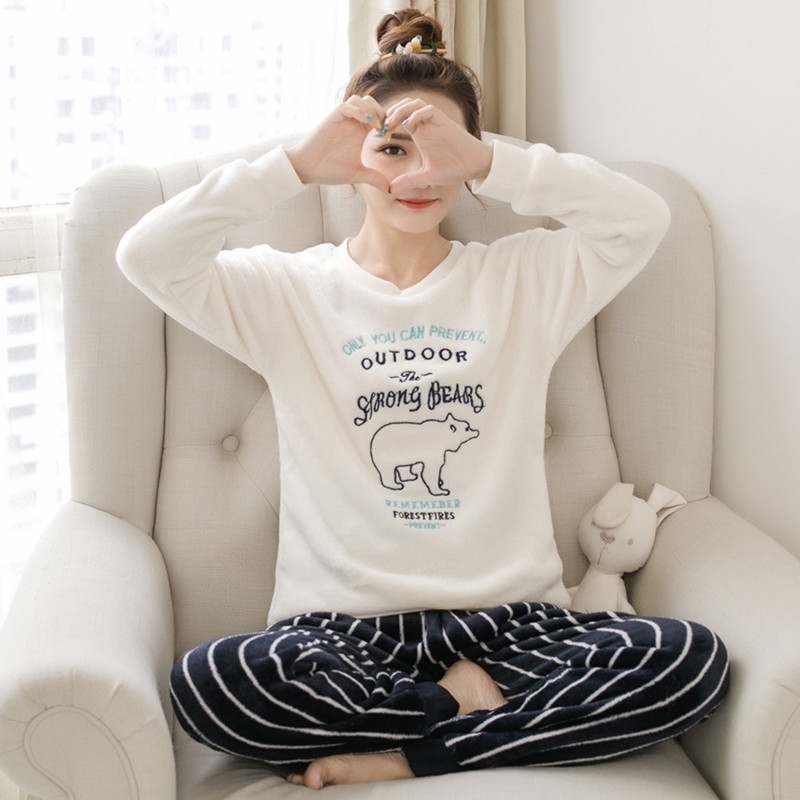Winter Warm Sweet Flannel Pajamas set Lady cute Pyjamas Home sleepwear Suit Female Clothing Women's Pajamas Sets 210203
Winter Warm Sweet Flannel Pajamas set Lady cute Pyjamas Home sleepwear Suit Female Clothing Women's Pajamas Sets 210203