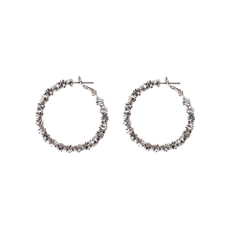 Independent design new European and American fashion trend copper plated screw Earrings
Independent design new European and American fashion trend copper plated screw Earrings