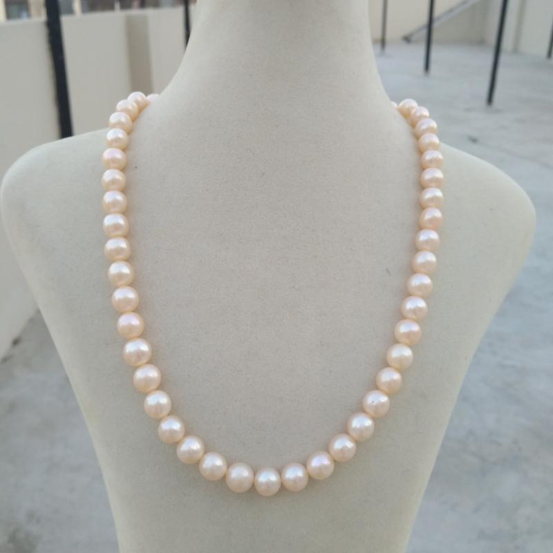 Elegant 19inch Gorgeous South Sea GOLD PINK Pearl Necklace S925 ClaspEach pearl hand-knotted for security and durability
Elegant 19inch Gorgeous South Sea GOLD PINK Pearl Necklace S925 ClaspEach pearl hand-knotted for security and durability