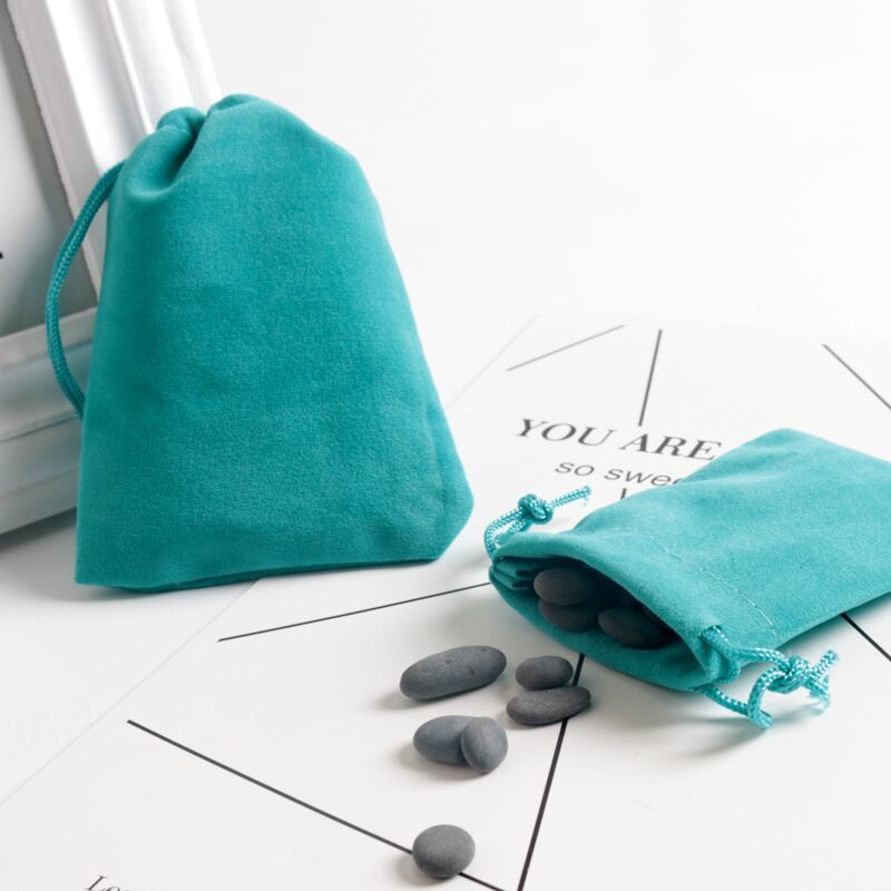 50pcs/lot Lake Blue Velvet Bag 5x7cm Mini Charms Jewelry Packaging Bags Wedding Decoration Velvet Drawstring Pouch Gift Bag T200602