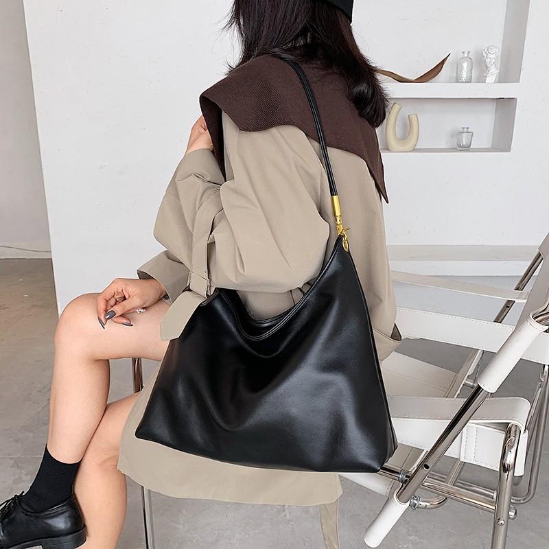 New Arrive High Capacity PU Leather Shoulder Bags For Women 2021 Autumn Trending Handbags Women's Travel Hand Bag Hot, Black
New Arrive High Capacity PU Leather Shoulder Bags For Women 2021 Autumn Trending Handbags Women's Travel Hand Bag Hot, Black